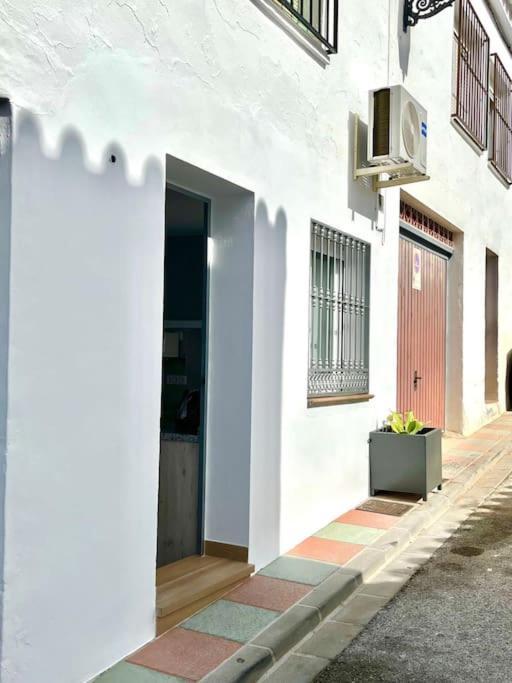 Apartamento Nuevo Y Centrico Frigiliana Exterior foto
